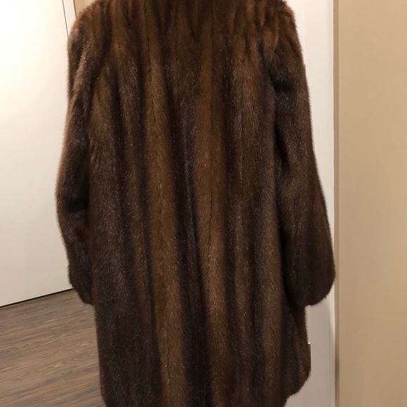 Gorgeous lunaraine mink coat, size 6-8 - Picture 5 of 5